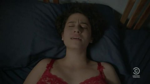 Ilana Glazer - Nude & Naked Sex Porn Videos in Broad City s01e06 (2014)