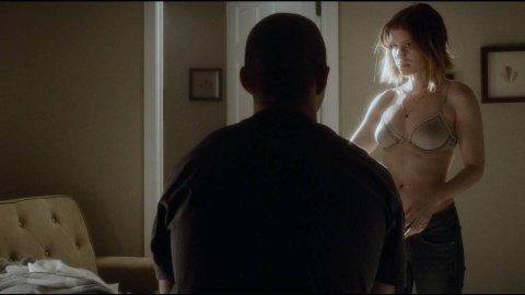 Kate Mara - Nude & Naked Sex Porn Videos in Man Down (2016)