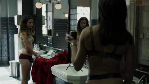 Maria Pedraza, Alba Flores - Nude & Naked Sex Porn Videos in Money Heist s01e10 (2017)