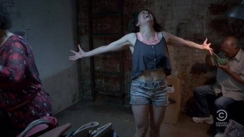 Ilana Glazer - Nude & Naked Sex Porn Videos in Broad City s02e04 (2014)