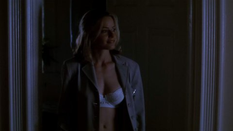 Elisabeth Shue - Nude & Naked Sex Porn Videos in The Saint (1997)