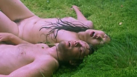 Ilyana Pavlova, Kyulli Teetamm, Merle Palmiste - Nude & Naked Sex Porn Videos in The Heart of the Bear (2001)