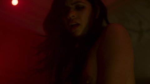 Rajshri Deshpande - Nude & Naked Sex Porn Videos in McMafia s01e02 (2018)