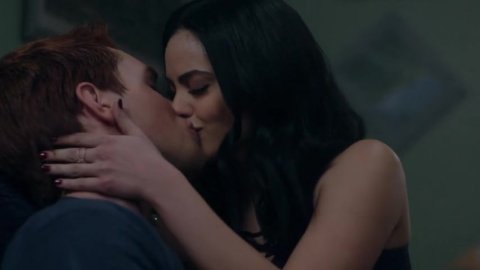 Camila Mendes - Nude & Naked Sex Porn Videos in Riverdale s01e12, e13 (2017)